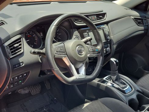 Used 2019 Nissan Rogue SV w/ Premium Package AWD/4WD image 10