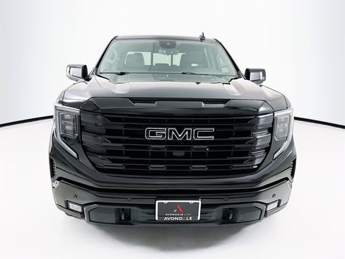 Used 2024 GMC Sierra 1500 Elevation w/ Elevation Premium Package image 2