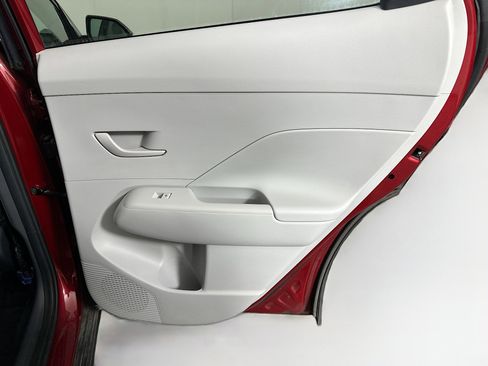 Used 2024 Hyundai Kona SEL image 28