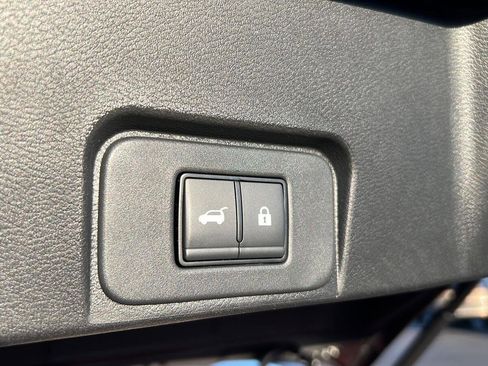 New 2026 Nissan Rogue SV image 12