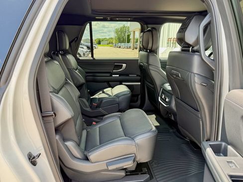 New 2026 Ford Expedition Max Platinum w/ Stealth Appearance Package AWD/4WD image 25