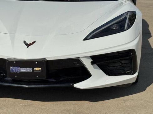 Used 2023 Chevrolet Corvette Stingray Premium Conv w/ Z51 Performance Package RWD image 10