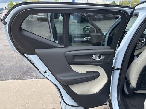 Certified 2026 Volvo XC40 B5 Plus AWD/4WD image 26