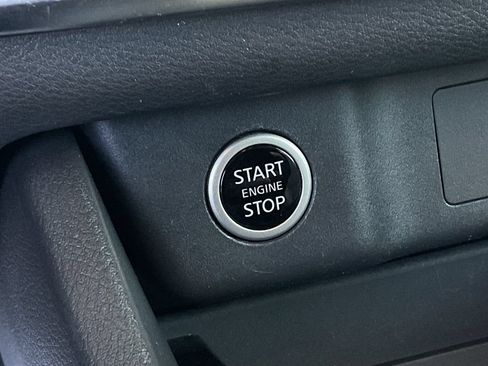 Used 2023 Nissan Rogue SV FWD image 26