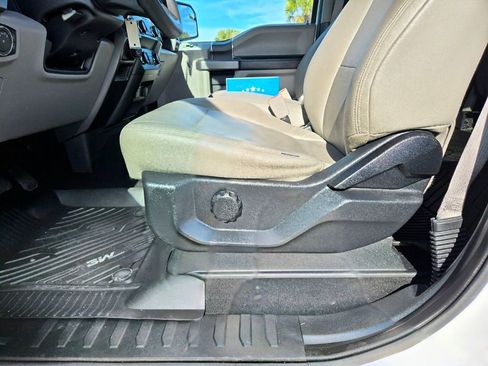 Used 2019 Ford F150 XLT image 24