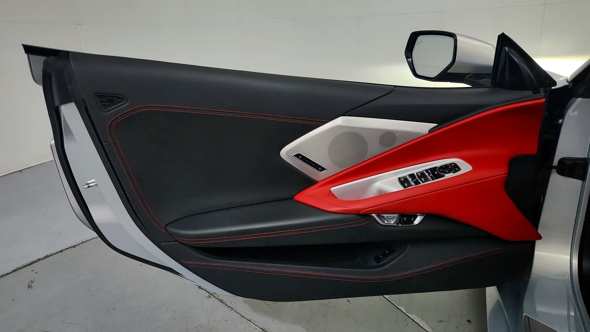 Used 2021 Chevrolet Corvette Stingray Premium Conv w/ Z51 Performance Package RWD image 16