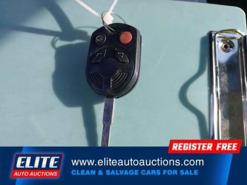 Used 2017 Ford Focus SEL FWD image 22