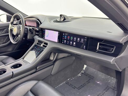 Used 2023 Porsche Taycan 4S w/ Technology Package image 15