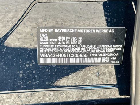 New 2026 BMW 750e xDrive image 43