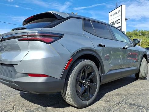 New 2026 Chevrolet Equinox EV LT w/ Comfort Package image 19