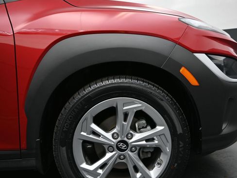 Used 2022 Hyundai Kona SEL w/ Cargo Package FWD image 9