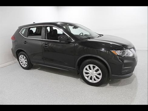 Used 2019 Nissan Rogue S AWD/4WD image 1