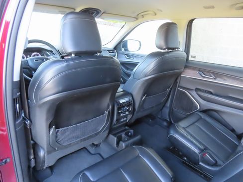 Used 2022 Jeep Grand Cherokee L Limited image 30