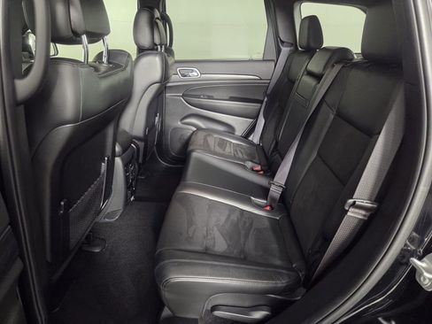 Used 2020 Jeep Grand Cherokee Altitude RWD image 23