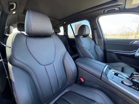 Used 2022 BMW X5 xDrive40i w/ Premium Package image 30
