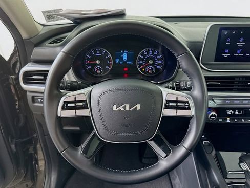 Used 2022 Kia Telluride S image 11