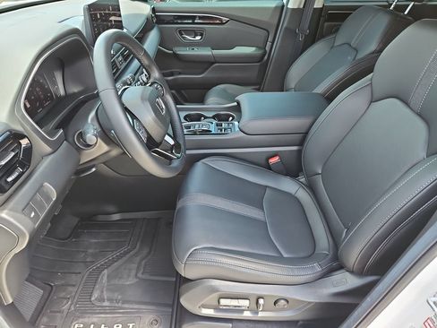 Used 2026 Honda Pilot EX-L image 12