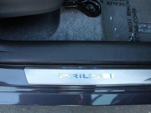 Used 2015 Toyota Prius Prime Plug-In Hybrid FWD image 22