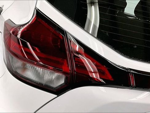 New 2025 Nissan Kicks Play S image 19