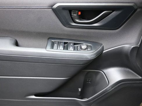 Certified 2025 Subaru Forester Premium AWD/4WD image 22