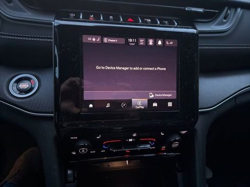 Used 2025 Jeep Grand Cherokee Laredo X w/ Luxury Tech Group I image 14