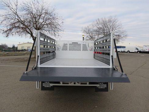 New 2023 RAM 4500 Tradesman image 32