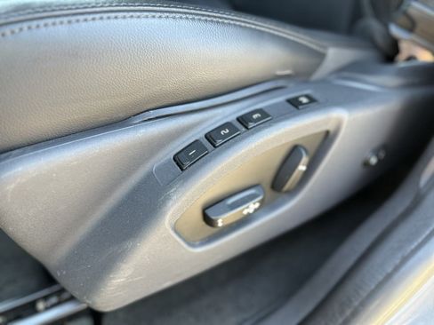 Used 2016 Volvo XC60 T5 Premier w/ Proximity Package FWD image 17