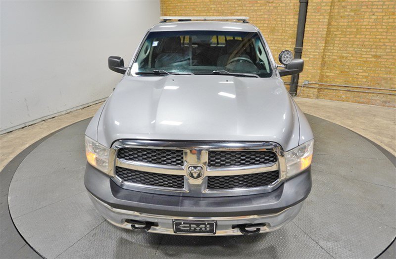 Used 2021 RAM 1500 4x4 Crew Cab Classic w/ Chrome Appearance Group image 7