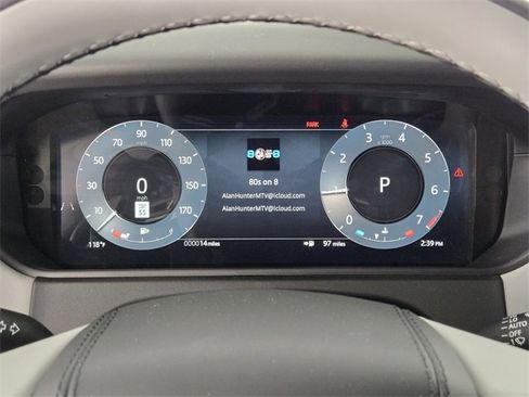 New 2026 Land Rover Range Rover Velar Dynamic SE image 27