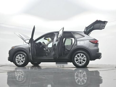 Used 2025 Ford Escape Active AWD/4WD image 50