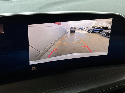 Used 2024 Cadillac XT4 Premium Luxury image 16