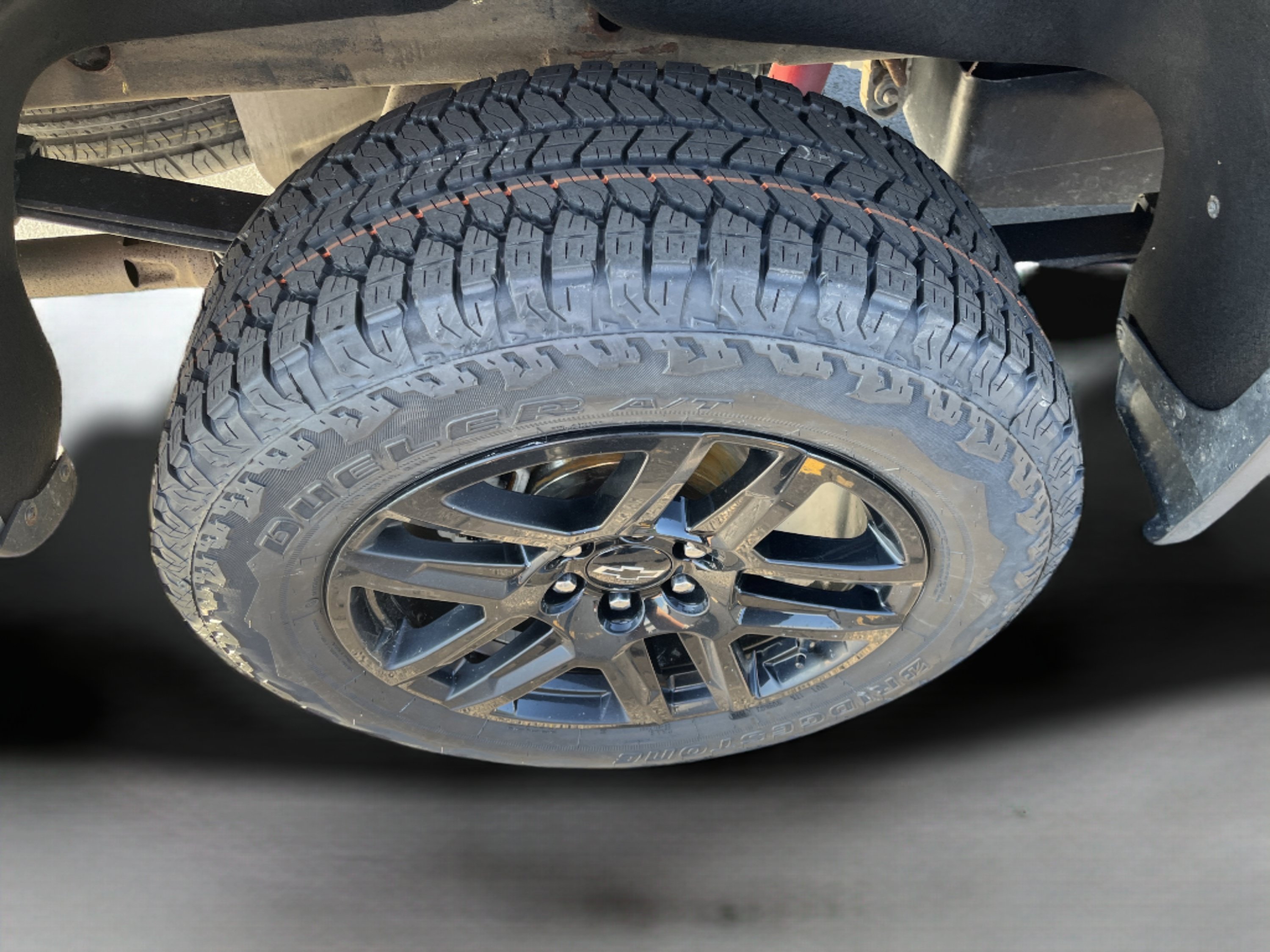 Used 2025 Chevrolet Silverado 1500 LT Trail Boss AWD/4WD image 9