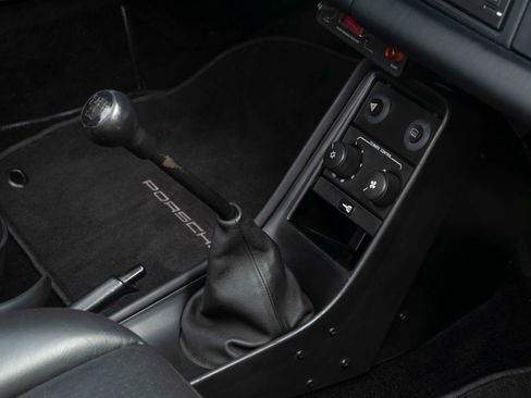 Used 1987 Porsche 911 Carrera image 10