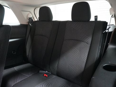Used 2020 Dodge Journey SE image 13