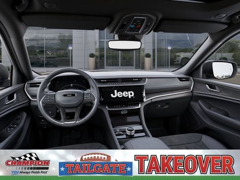 New 2026 Jeep Grand Cherokee L 4WD image 14