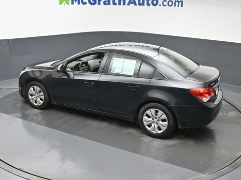 Used 2014 Chevrolet Cruze LS image 23
