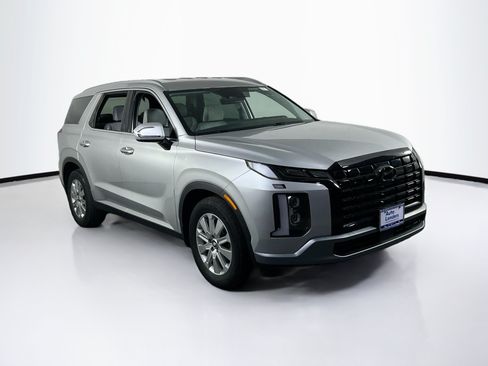 Used 2023 Hyundai Palisade SEL w/ Cargo Package AWD/4WD image 3