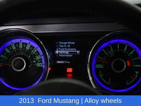 Used 2013 Ford Mustang Premium image 20