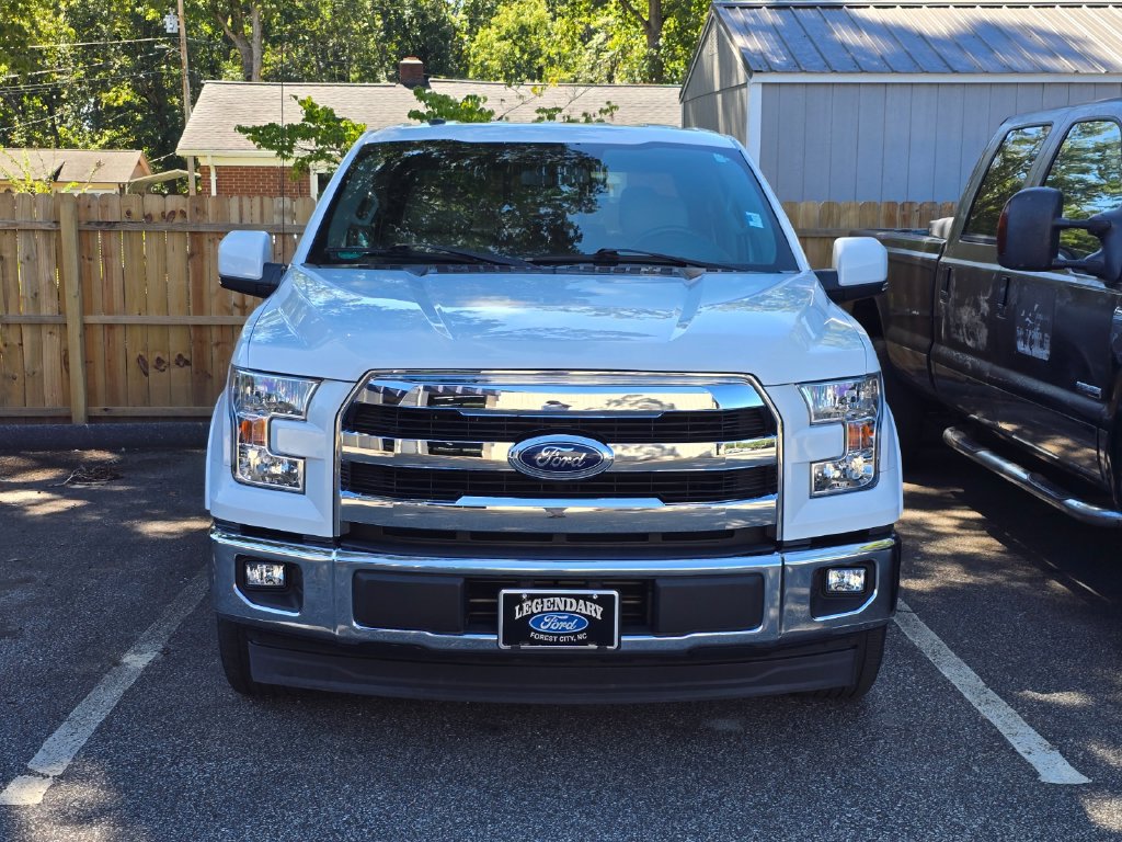 Used 2017 Ford F150 Lariat w/ Trailer Tow Package RWD image 4
