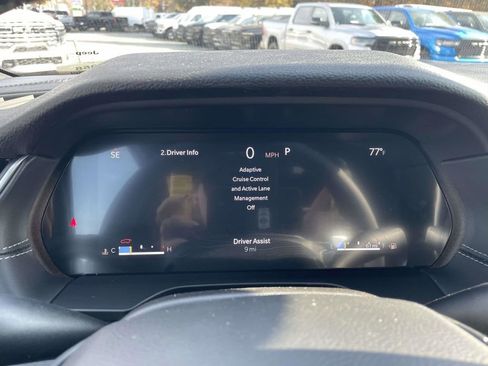 New 2025 Jeep Grand Cherokee Laredo image 28