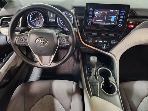 Used 2022 Toyota Camry LE FWD image 47