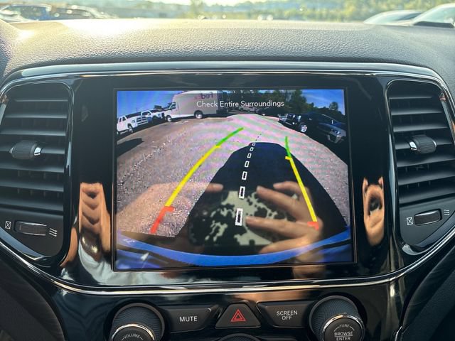 Used 2020 Jeep Grand Cherokee Altitude AWD/4WD image 15