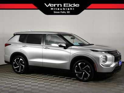 Used 2022 Mitsubishi Outlander ES