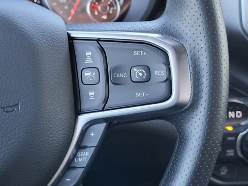 New 2026 RAM 1500 Express AWD/4WD image 15