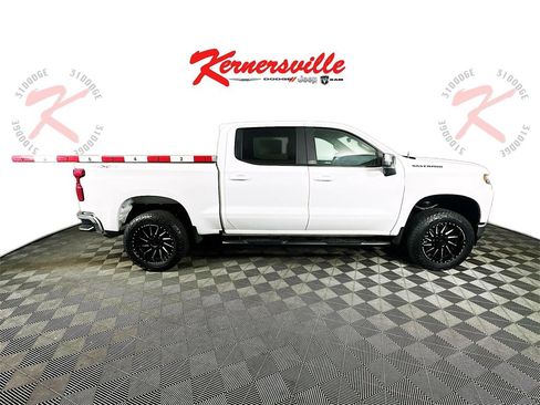 Used 2020 Chevrolet Silverado 1500 LT image 8