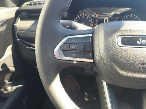 New 2026 Jeep Compass Limited image 13