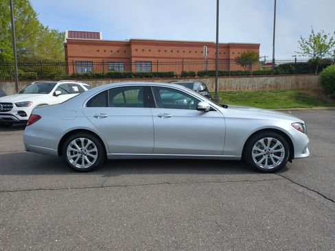 Used 2019 Mercedes-Benz E 300 image 8