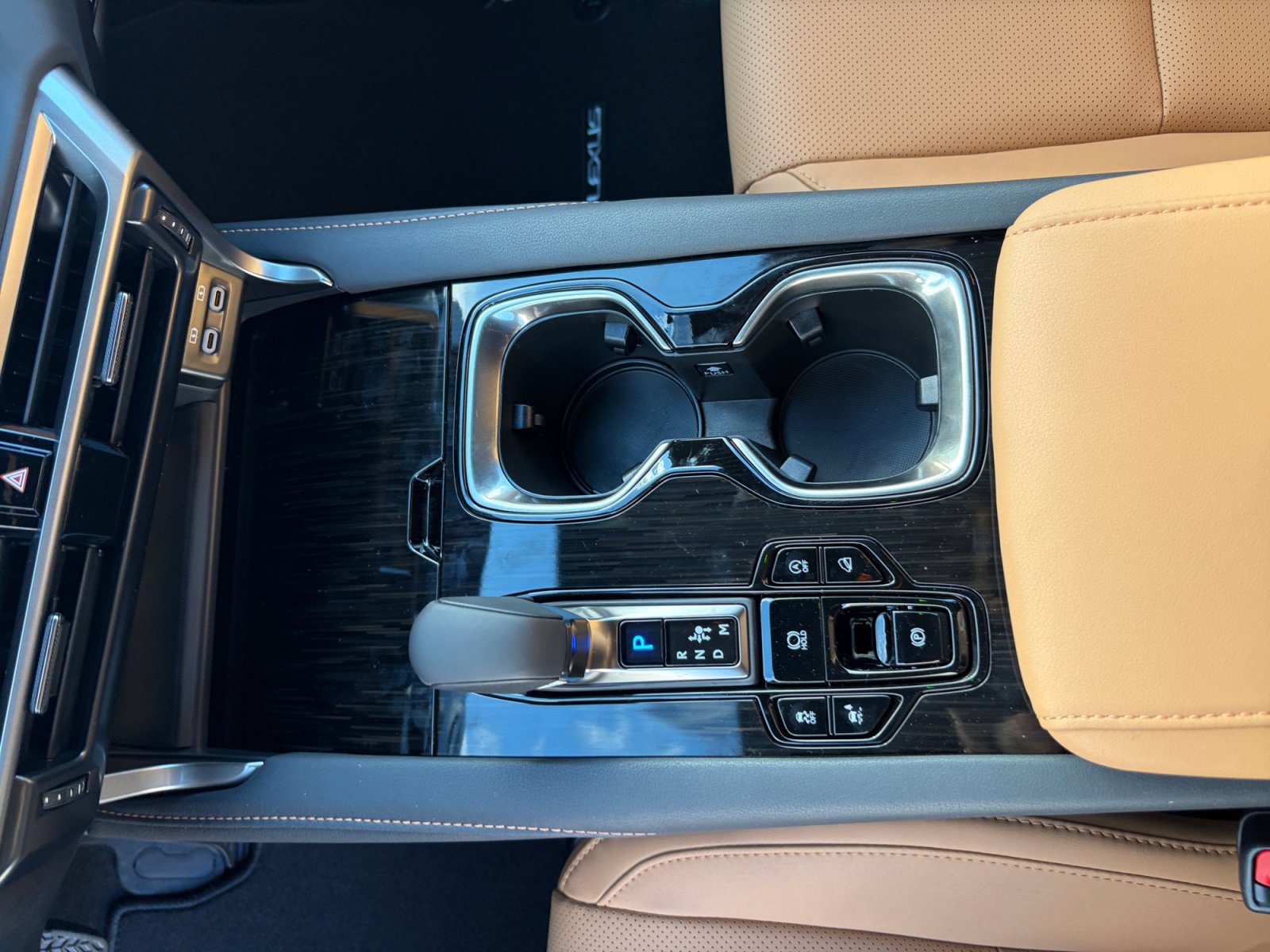 New 2026 Lexus RX 350 AWD w/ Cold Area Package image 15