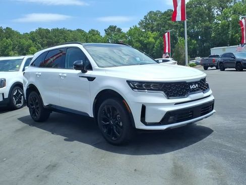 Used 2023 Kia Sorento SX AWD/4WD image 11