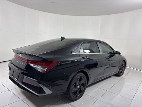 New 2026 Hyundai Elantra SEL Sport Premium FWD image 5